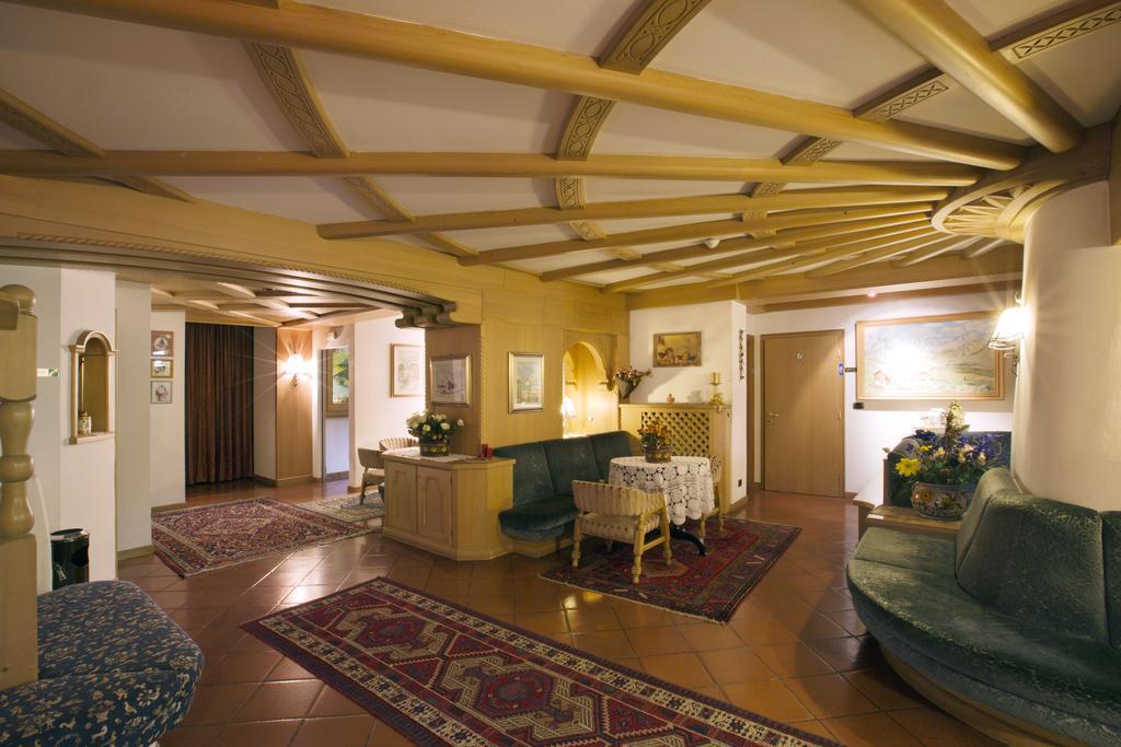 Hotel Al Lago Soraga Eksteriør bilde