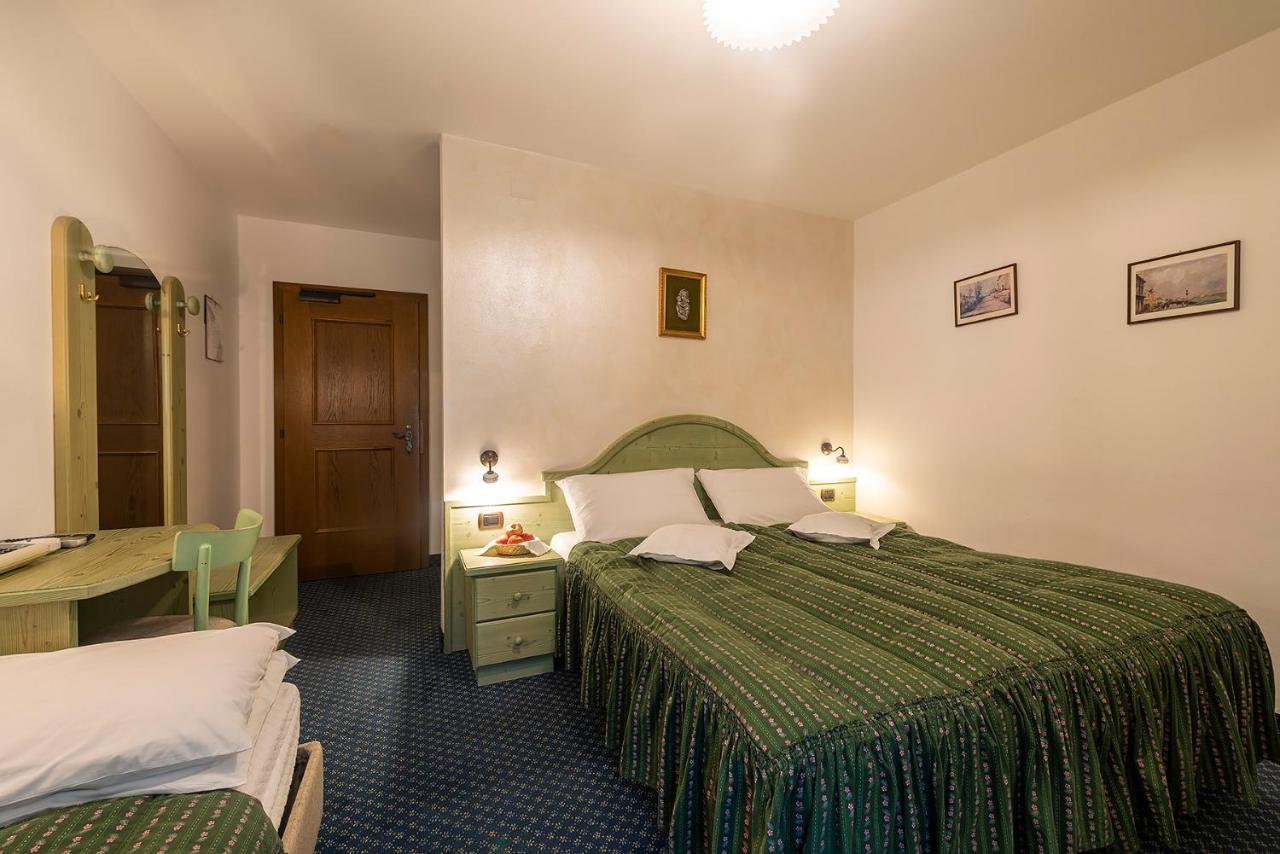 Hotel Al Lago Soraga Eksteriør bilde